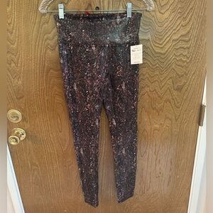 NWT SPANX FAUX LEATHER SNAKE SHINE LEGGINGS, MOCHA SNAKE SIZE WOMEN’s MEDIUM